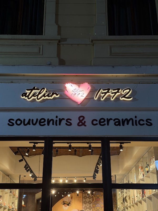 Atelier 1772 - souvenirs & ceramics 1