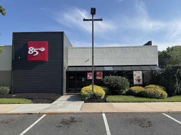 85°C Bakery Cafe - Cherry Hill 5