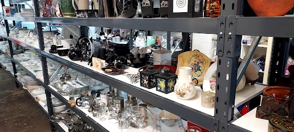 Lifeline Shop Maroochydore 3
