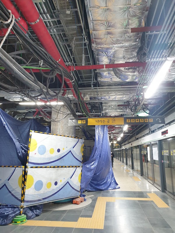 Jamsilsaenae station 2