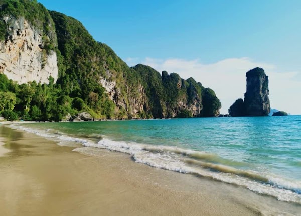 Pai Plong Beach