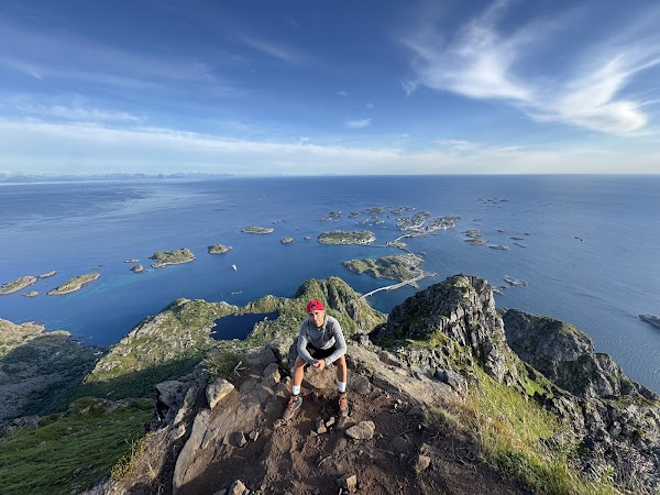 Festvågtind trailhead