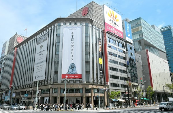 Mitsukoshi Ginza 1