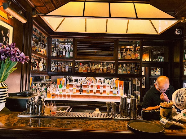 Darcy Fine Bar 1