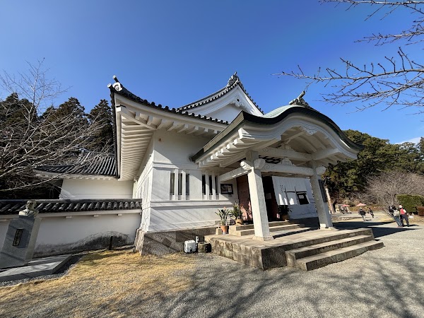 Obi Castle Ruins 5