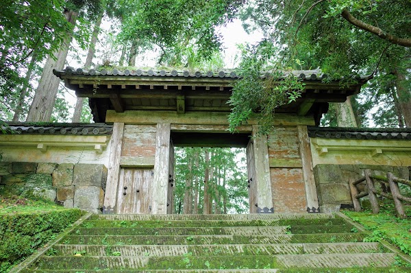 Obi Castle Ruins 2
