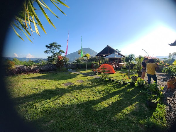 VOLCANO LAKE VIEW