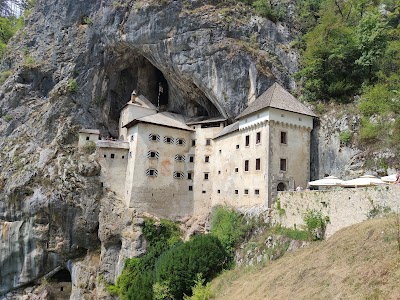 Predjama Castle 1