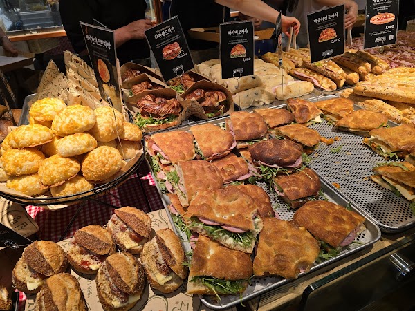 Sungsimdang Bakery Head Store 3