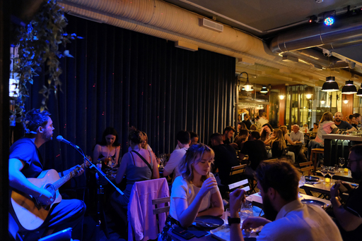 Rua Tapas & Music Bar