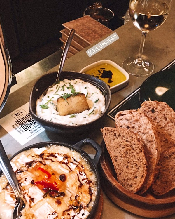 Rua Tapas & Music Bar 5