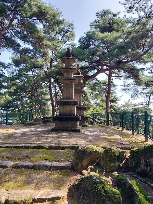 Yongamsa 4