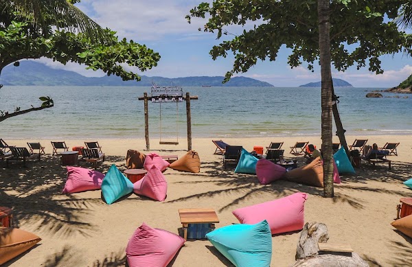 Simple Beach Tien Sa