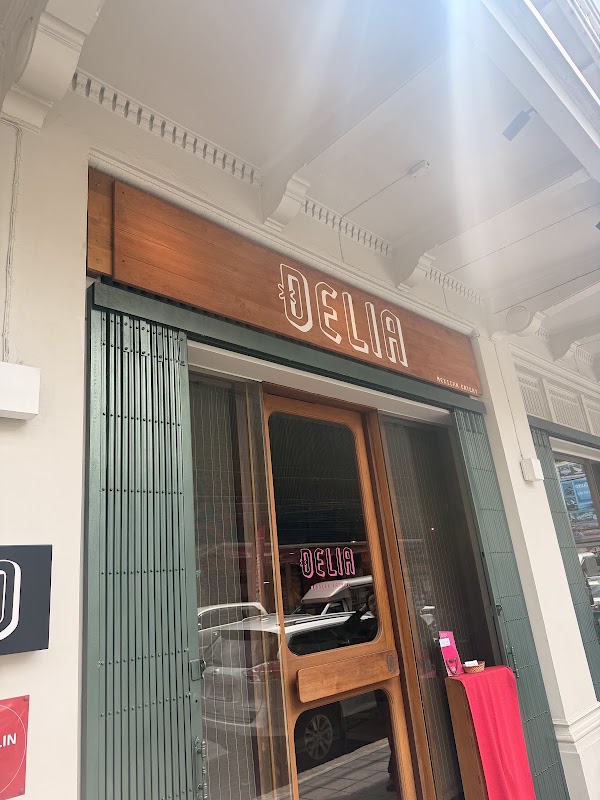 Delia 2