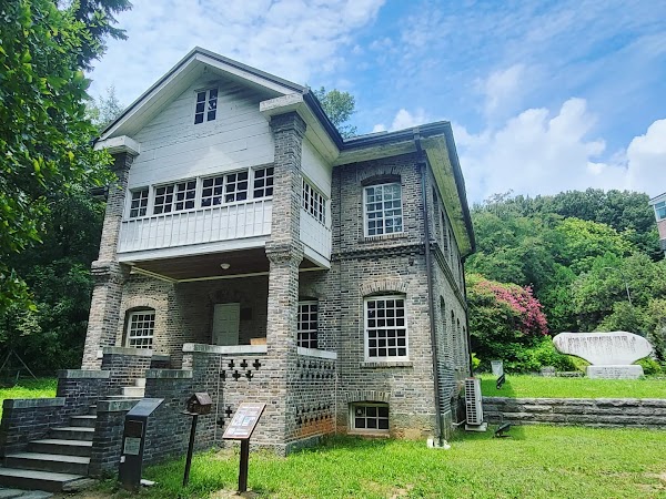 우일선 선교사 사택