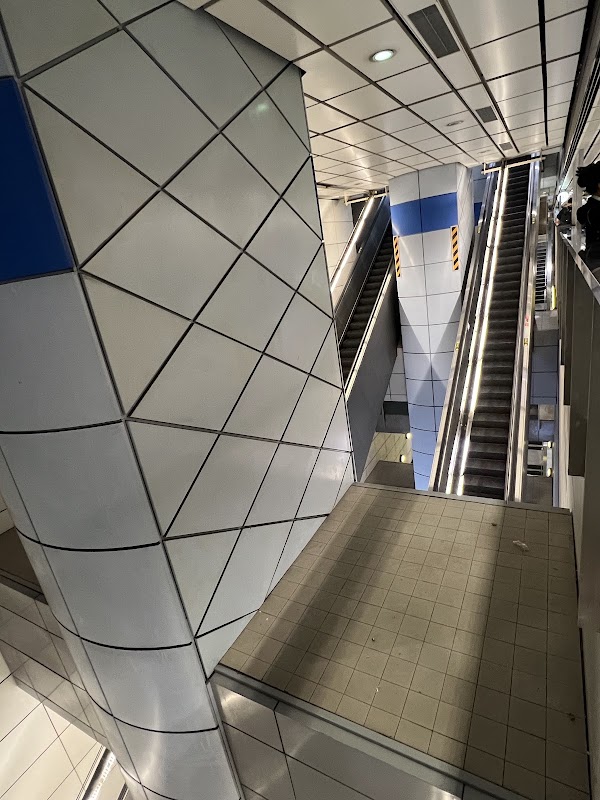 Silom MRT Station 5