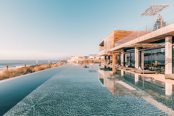 Noah Surf House