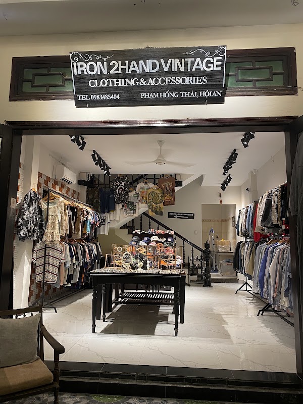 Iron 2 Hand Vintage