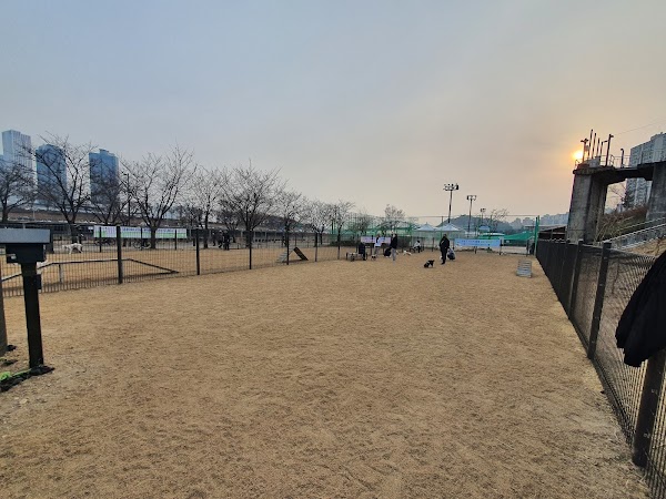 Salgoji Sports Park
