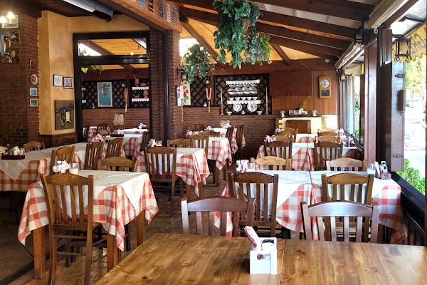 Yamas Restaurant Pizzeria