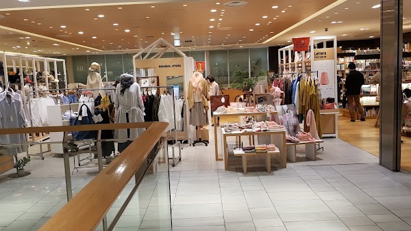 atré Shinagawa 4