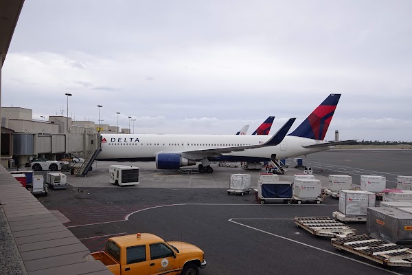 Daniel K. Inouye International Airport 1