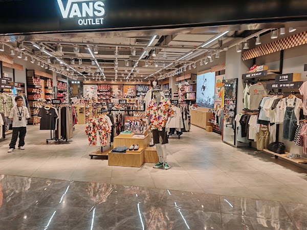 Wanguo Outlets 5