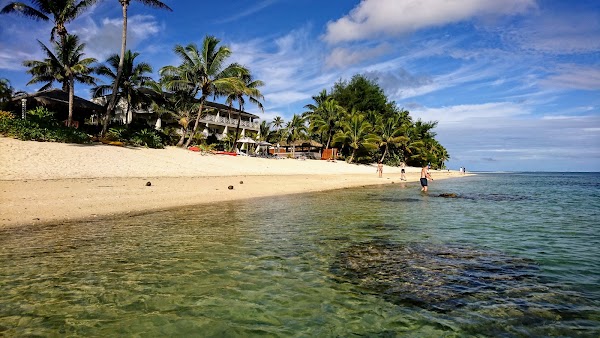 Titikaveka Beach