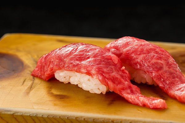 元祖!能登牛炙り寿司専門店 能登牛串焼き·炙り寿司 たくみ 5
