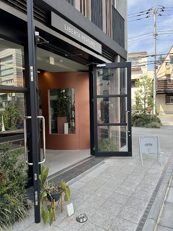 Liberta Perfume Naka-Meguro