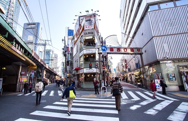 Shinbashinishiguchi Street