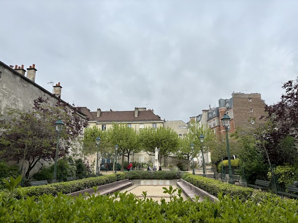 Square Suzanne Buisson 5