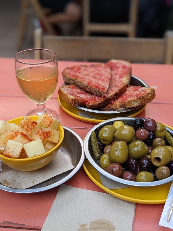Bar Central Raval 4