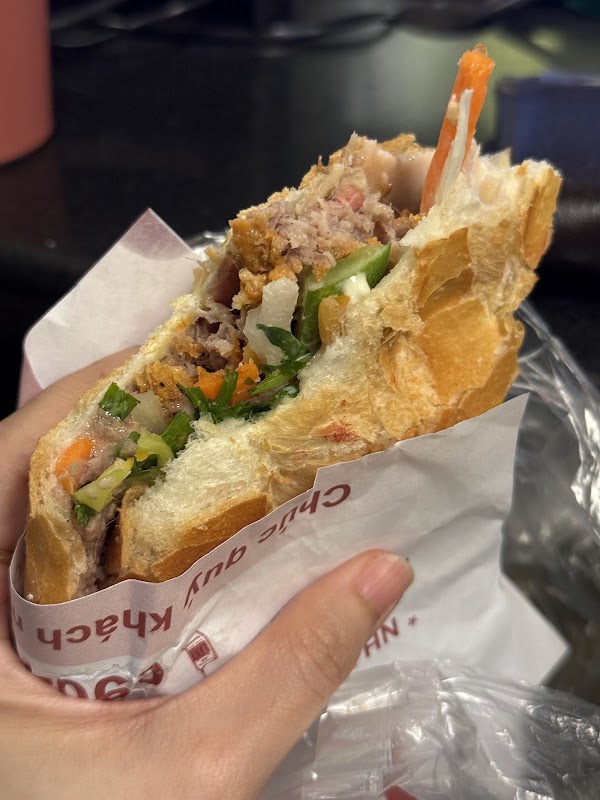 Bánh Mì Hiền 4