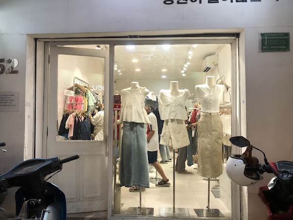 Saigon Clothing Stores 10