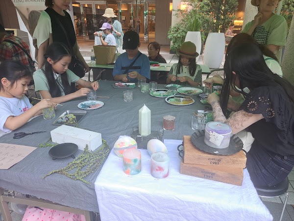 Akasaka Antique Market in Ark Hills 5