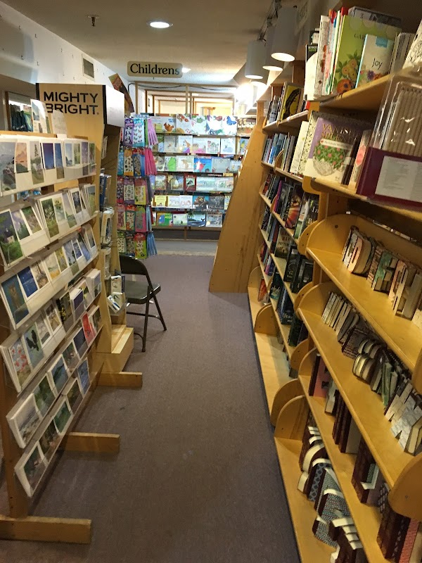 Bear Pond Books Store 2