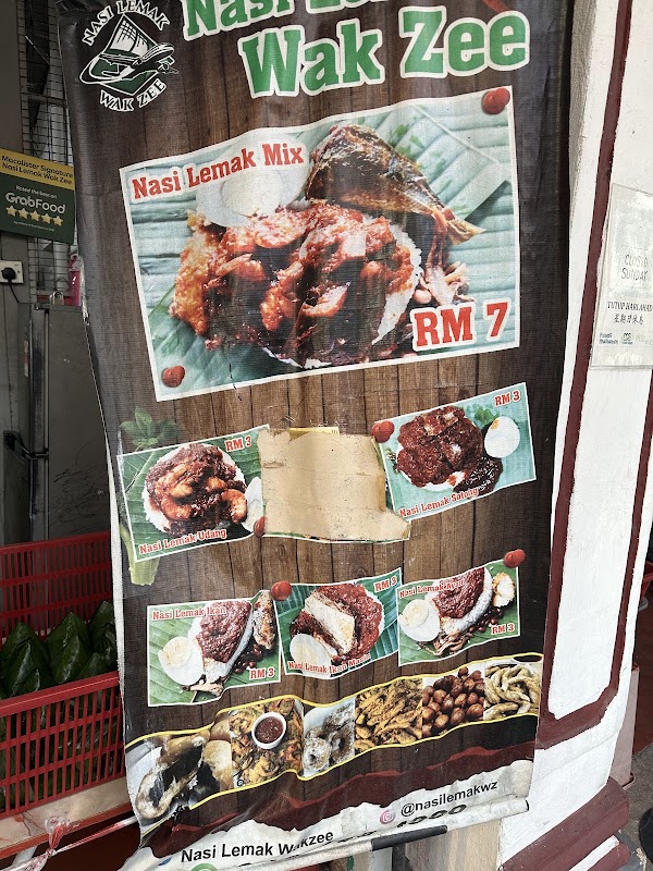 Nasi Lemak Wak Zee 4