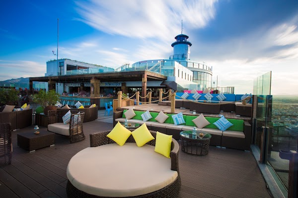 Skylight Nha Trang - Sky Dining & Rooftop Nightclub