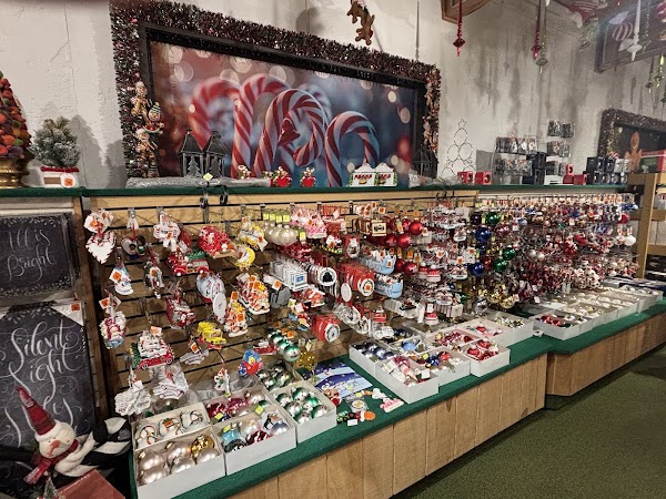 Bronner's Christmas Wonderland 4