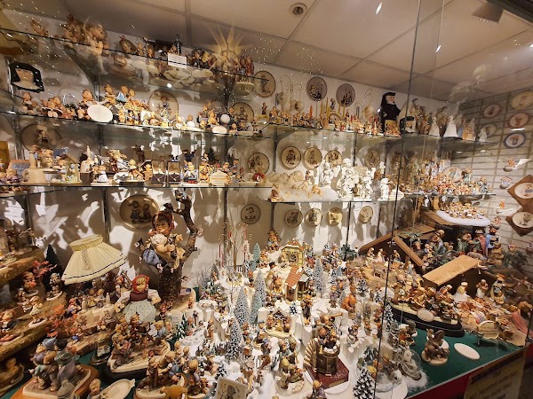 Bronner's Christmas Wonderland 3