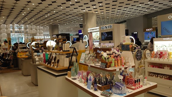 ＠cosme TOKYO 3