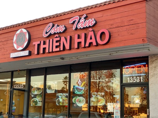 Com Tam Thien Hao