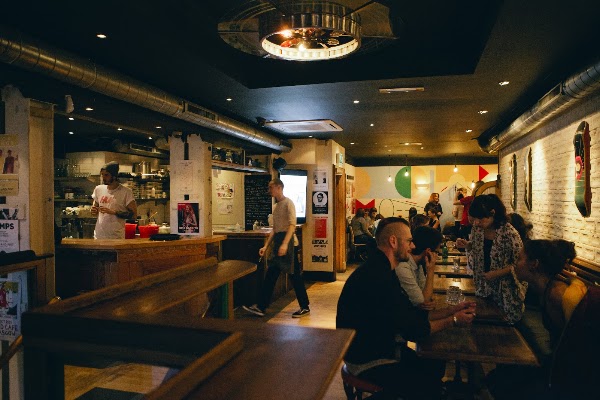 The Hug and Pint 3