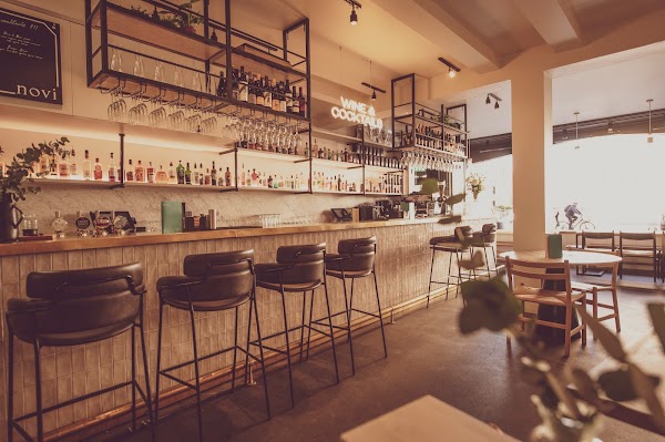 Novi Kitchen + Bar