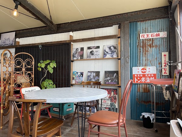 Retro Café 1