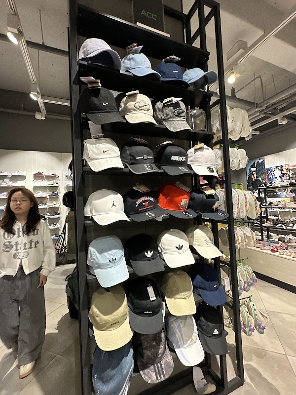 ABC-MART MS Busan Gwangbok 2