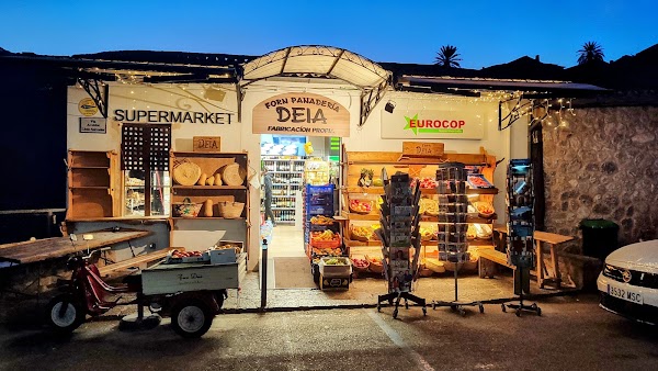 Reynes Bakery & Supermarket
