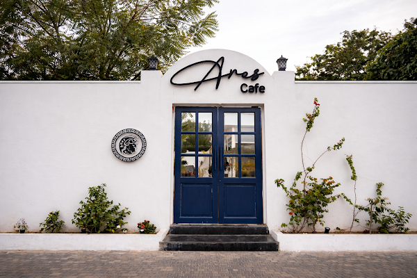 Ares cafe
