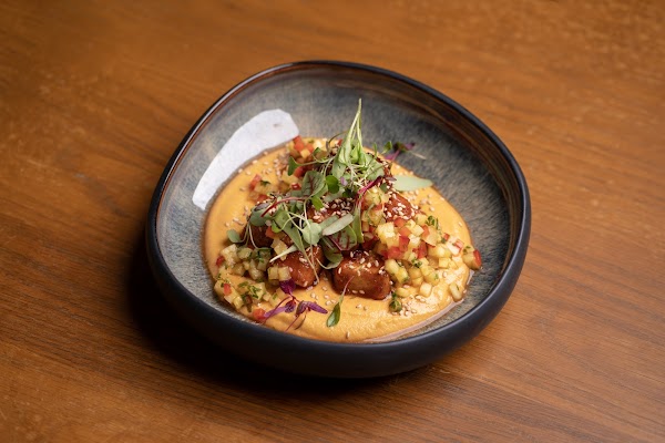 KIN Cafe & Restaurant 5